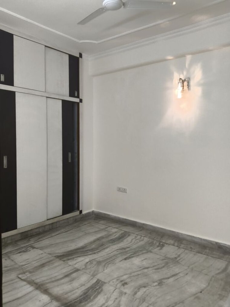 Room, rwa-apartments-sector-122 2 Bedroom 162 Sq.Mt. Villa In Sector 122 Noida 10767136