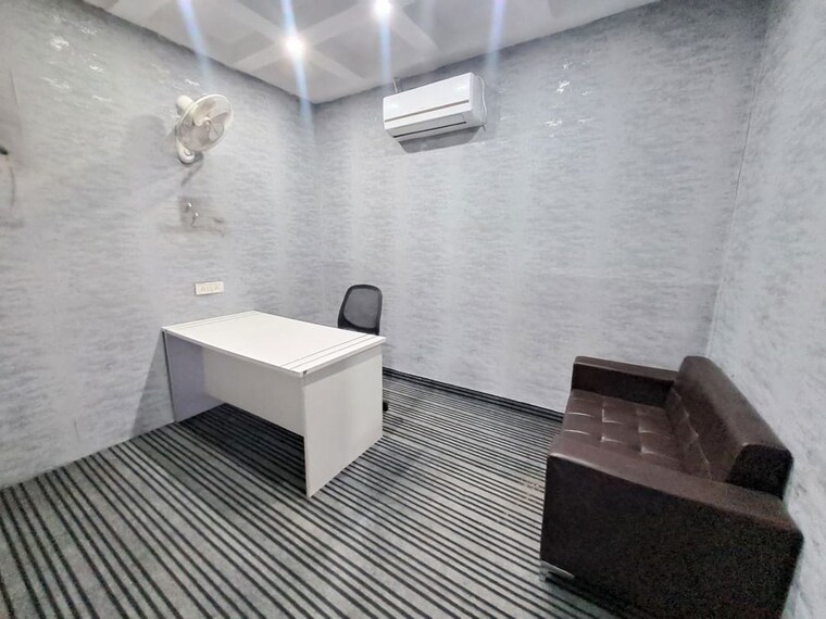 Team Area, sector 63 Commercial Office Space 720 Sq.Ft. In Sector 63 Noida 10767128
