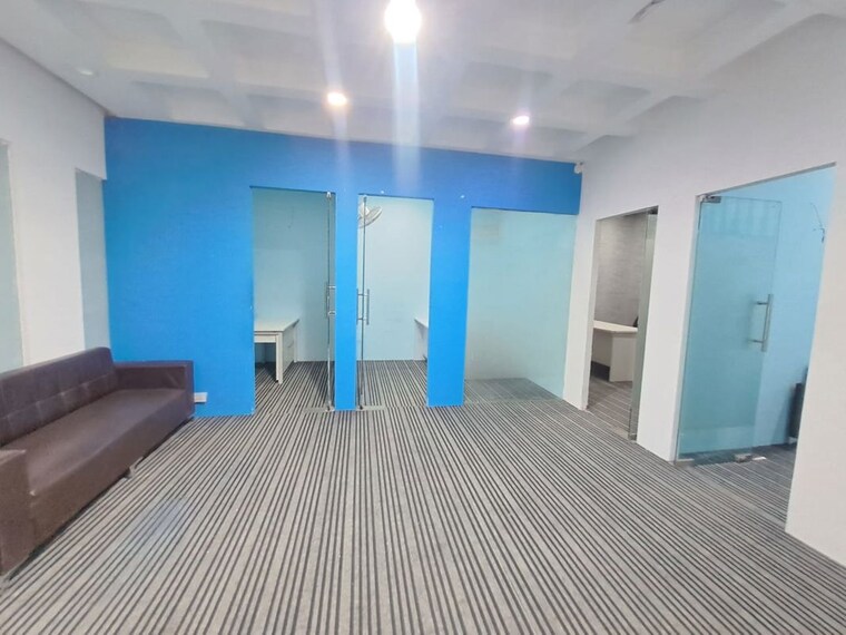 Room, sector 63 Commercial Office Space 720 Sq.Ft. In Sector 63 Noida 10767128