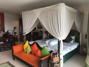 Master Bedroom in 3 BHK Apartment at Oberoi Realty Sky Heights, Andheri West – for Sale