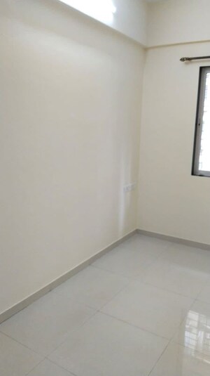 Room in 2 BHK Apartment at Palazzio CHS, Powai – for Rent