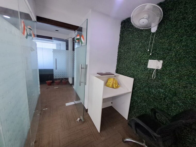 Bathroom, sector 63 Commercial Office Space in IT/SEZ 1200 Sq.Ft. In Sector 63 Noida 10767158