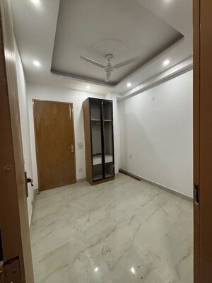 Room in 1 BHK Builder Floor at Neb Sarai – for Sale