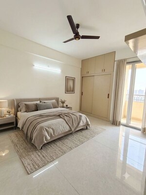 Bedroom in 5 BHK Apartment at Sector 52 – for Sale