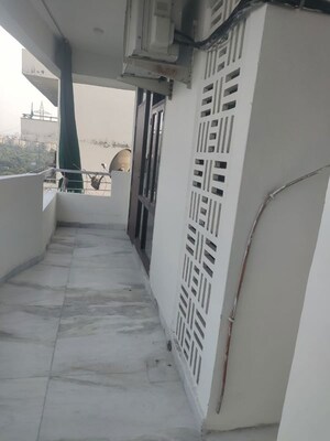  5 BHK Apartment at Sector 52 – for Sale