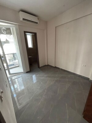 Room in 3 BHK Builder Floor at M3M Antalya Hills, Sector 79 – for Rent