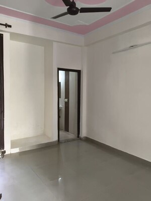 Room in 2.5 BHK Villa at Unnati Fortune The Aranya, Sector 119 – for Rent