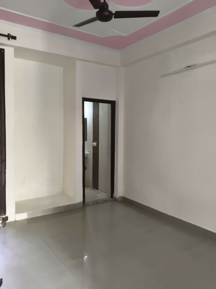 Room, unnati-fortune-the-aranya 2.5 Bedroom 1280 Sq.Ft. Villa In Sector 119 Noida 10767228