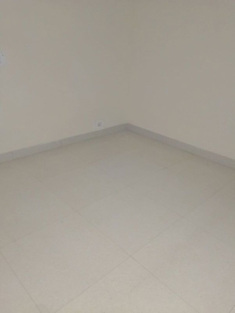 Room, palam vihar 3 Bedroom 270 Sq.Yd. Builder Floor In Palam Vihar Delhi 10767242