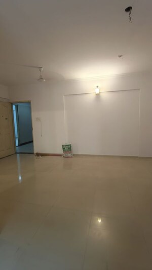 Room in 2 BHK Apartment at Arihant Aradhana, Kharghar – for Rent