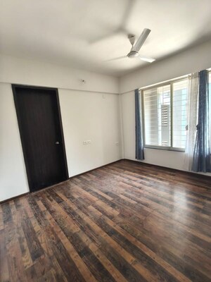 Room in 2 BHK Apartment at Darode Q Homes, Kharadi – for Rent