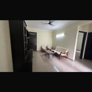 Room in 3 BHK Builder Floor at Signature Global City 81, Sector 81 – for Rent