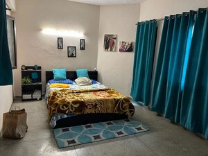 Bedroom in 2 BHK Builder Floor at Sector 104 – for Rent