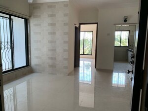 Room in 2 BHK Apartment at Orchid Glade, Santacruz West – for Rent