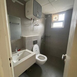 Bathroom in 3 BHK Builder Floor at Signature Global City 81, Sector 81 – for Rent