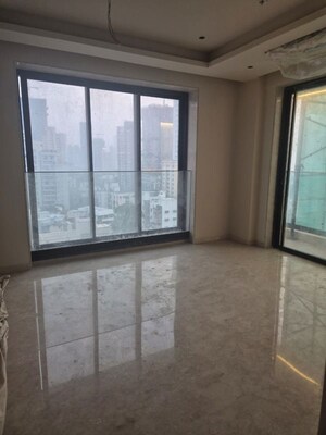 4 BHK Apartment For Rent in Mahim West