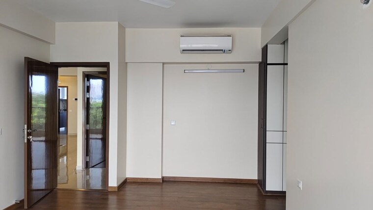 Room, gaur-city-5th-avenue 2.5 Bedroom 1175 Sq.Ft. Apartment In Sector 4 Greater Noida Greater Noida 10767330