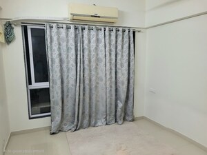 Bedroom in 2 BHK Apartment at Dadar East – for Rent