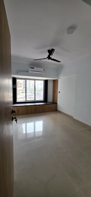 Room in 2 BHK Apartment at HDIL Dheeraj Diamond, Malad West – for Sale