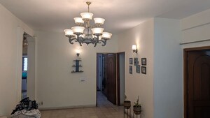 Room in 3 BHK Apartment at Gaur City 5th Avenue, Sector 4 Greater Noida – for Sale