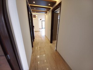 Building Lobby in 3 BHK Apartment at Safdarjung Enclave – for Rent