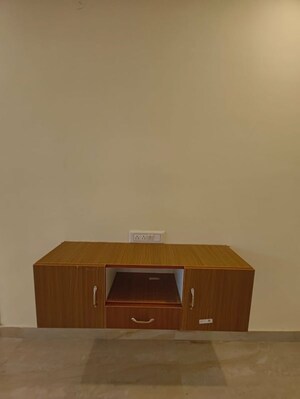 Furnished Amenities in 2 BHK Apartment at Shree Lakshmi Grand, Koramangala – for Rent
