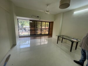 2 BHK Apartment For Rent in Nirman Kutir, Yari Road