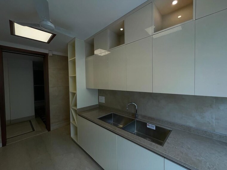 Kitchen, vasant vihar 4 Bedroom 3600 Sq.Ft. Apartment In Vasant Vihar Delhi 10767391