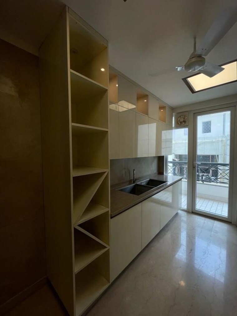 Kitchen, vasant vihar 4 Bedroom 3600 Sq.Ft. Apartment In Vasant Vihar Delhi 10767391