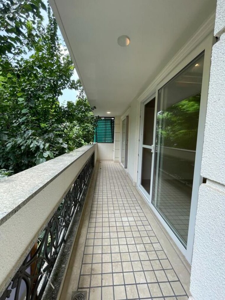 Balcony, vasant vihar 4 Bedroom 3600 Sq.Ft. Apartment In Vasant Vihar Delhi 10767391