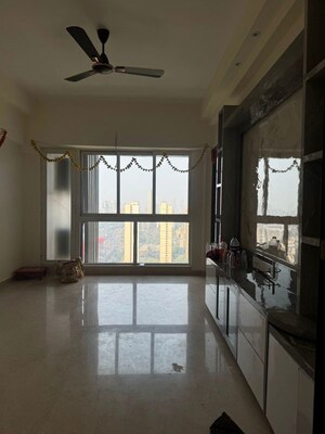Room in 2 BHK Apartment at Omkar Signet, Malad East – for Rent