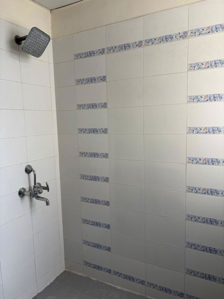 Bathroom, bestech-park-view-residency 3 Bedroom 1920 Sq.Ft. Apartment In Sector 3 Gurgaon 10767300