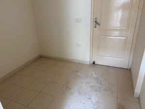 Bathroom in 3 BHK Apartment at Bestech Park View Residency, Sector 3 – for Rent