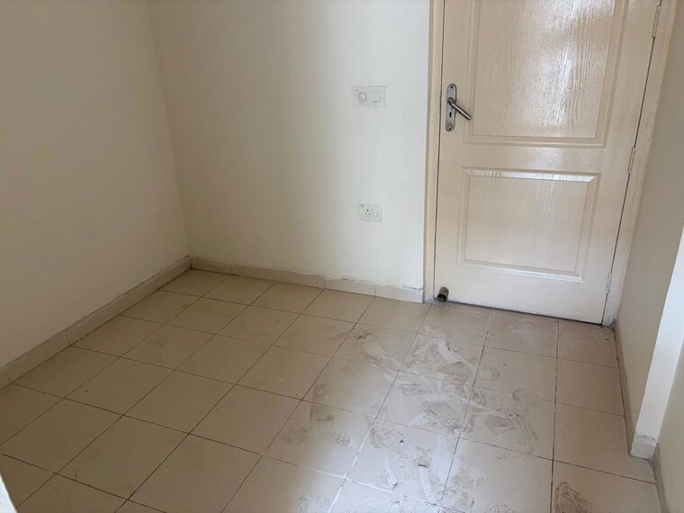 Bathroom, bestech-park-view-residency 3 Bedroom 1920 Sq.Ft. Apartment In Sector 3 Gurgaon 10767300