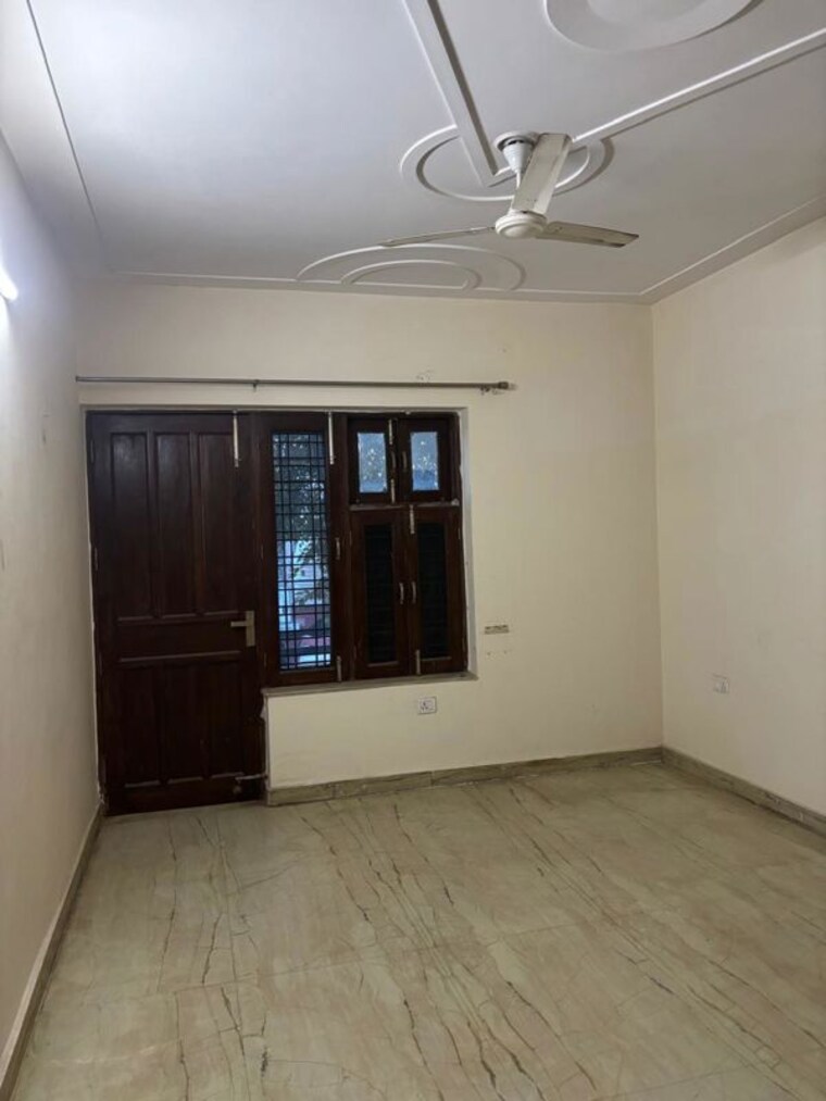Room, palam vihar 3 Bedroom 260 Sq.Ft. Builder Floor In Palam Vihar Gurgaon 10767274