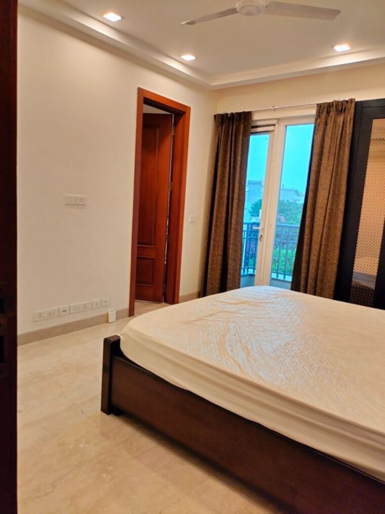 Bedroom, hauz khas enclave 4 Bedroom 3000 Sq.Ft. Apartment In Hauz Khas Enclave Delhi 10767419