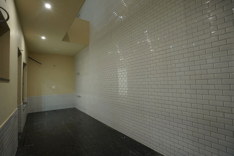 Bathroom, lohgarh 4 Bedroom 200 Sq.Yd. Villa In Lohgarh Zirakpur 10767469
