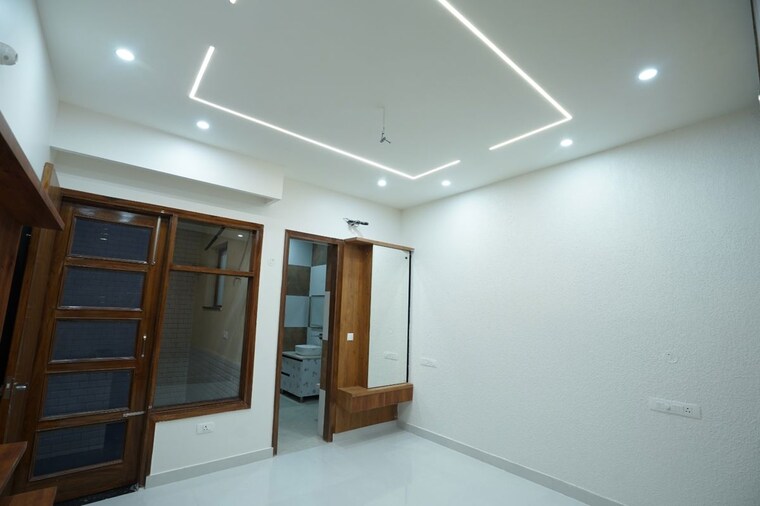 Room, lohgarh 4 Bedroom 200 Sq.Yd. Villa In Lohgarh Zirakpur 10767469