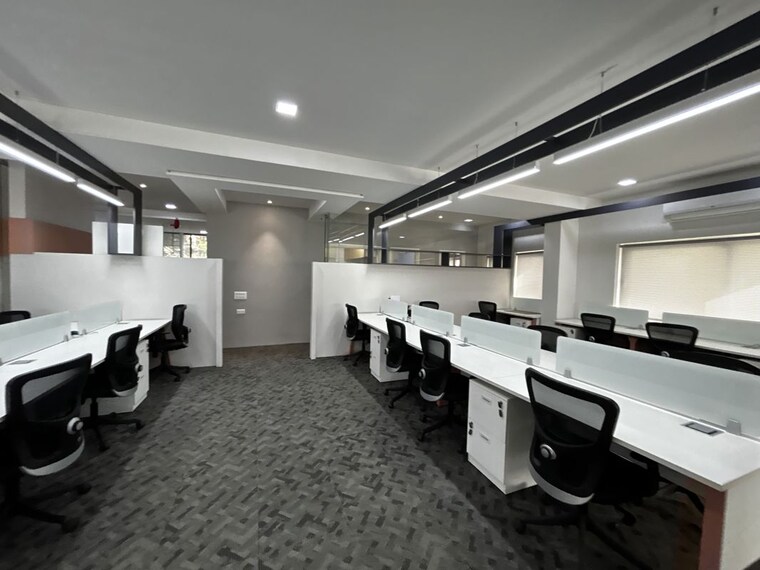  Parking, madhapur Commercial Office Space 3000 Sq.Ft. In Madhapur Hyderabad 10767467