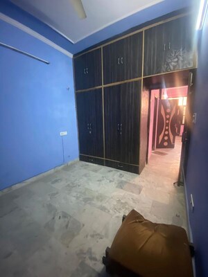 Room in 3 BHK Independent House at Sector 22 – for Rent