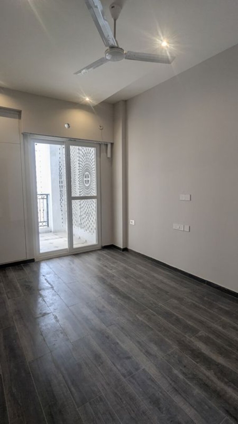 Room, t-and-t-eutopia-phase-1 3 Bedroom 2085 Sq.Ft. Apartment In Siddharth Vihar Ghaziabad 10767472