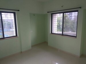 Room in 2 BHK Apartment at Royal Orchard, Aundh – for Rent