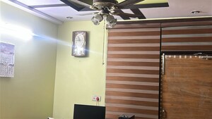 Furnished Amenities in 3 BHK Builder Floor at Mansarovar Park – for Sale