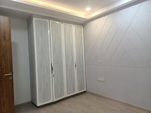 Room in 4 BHK Builder Floor at Sector 8 Dwarka – for Rent