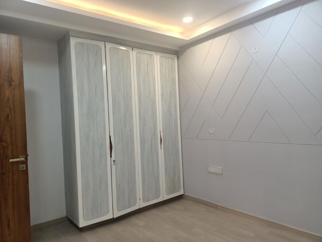 Room, sector 8 dwarka 4 Bedroom 210 Sq.Yd. Builder Floor In Sector 8 Dwarka Delhi 10767523