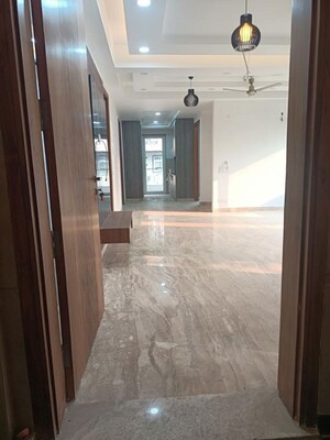 4 BHK Builder Floor – Entrance View at Sector 8 Dwarka - for Rent