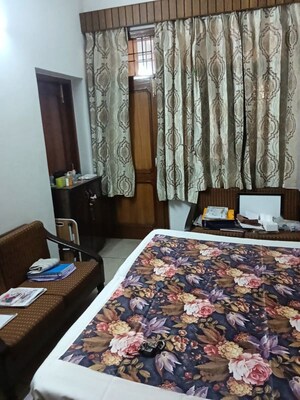 Bedroom in 1 RK Independent House at Sector 21 – for Rent