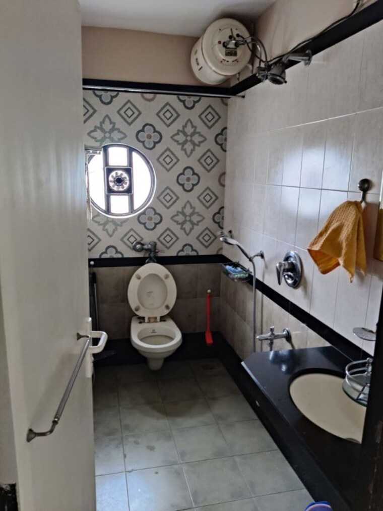 Attached Bathroom, gokuldham colony 2 Bedroom 750 Sq.Ft. Apartment In Gokuldham Colony Mumbai 10767535
