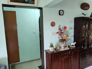 Furnished Amenities in 2 BHK Apartment at Gokuldham Colony – for Rent