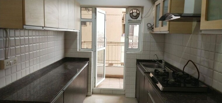 Kitchen, bestech-park-view-spa-next 3 Bedroom 2050 Sq.Ft. Apartment In Sector 67 Gurgaon 10767571